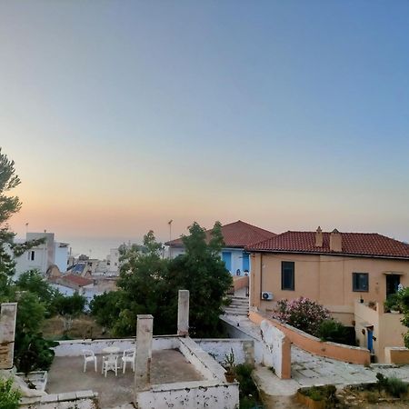 Οικογένειακο Διαμέρισμα Με Θέα 2 Chania  Exterior photo